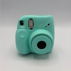 FujiFilm Instax Mini 7+ Light Blue Teal Instant Camera (Read Discription)